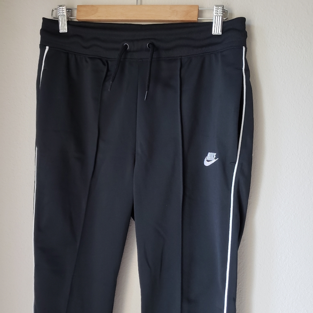 âť—SOLDâť—Nike | Heritage Black Track Pants - Picture 8 of 14